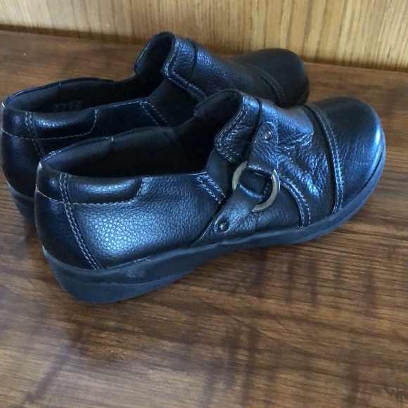 NWT Clark’s shoes. - Picture 3 of 10
